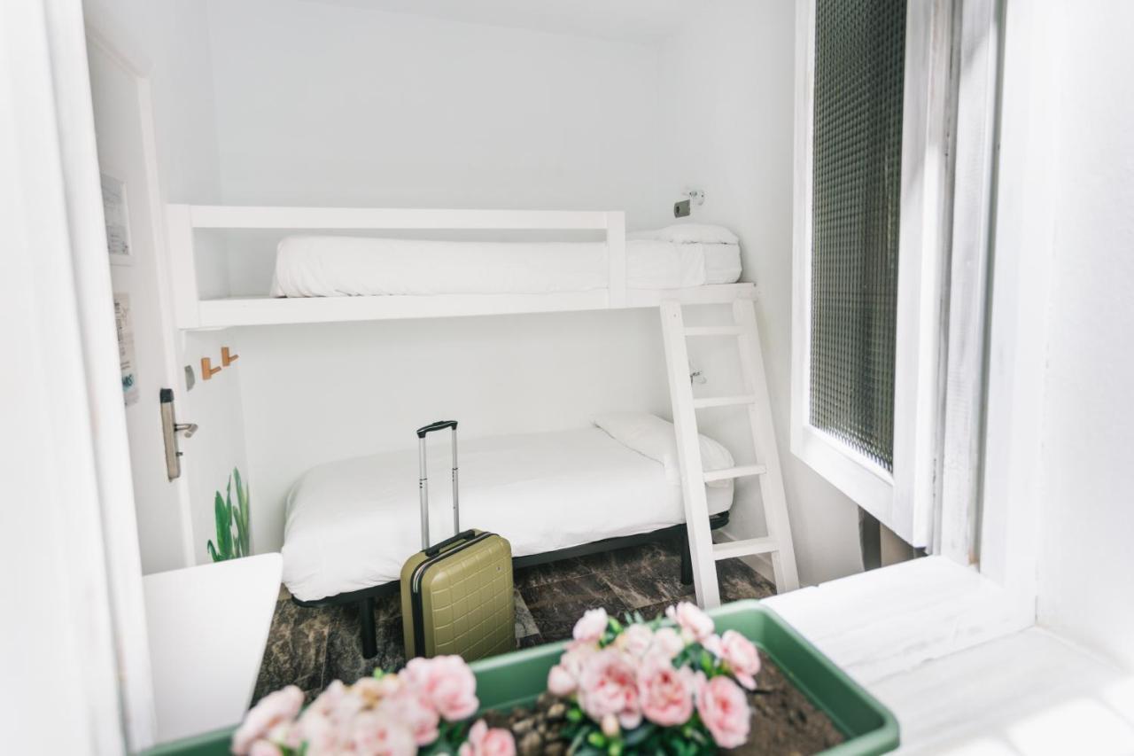 La Cocotera Boutique Hostel & Coworking Tarifa Eksteriør billede